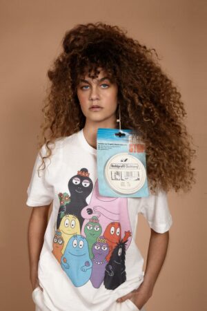 Camiseta de malha off-white estampada AMP Barbapapa