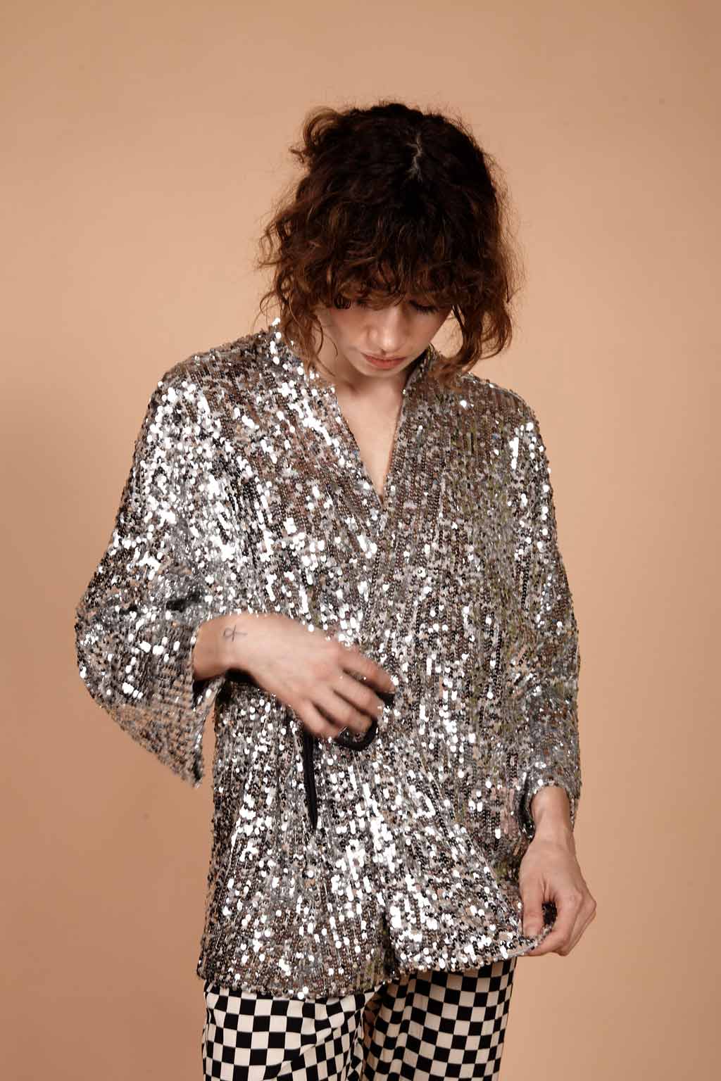 Kimono de paetê prata AMP