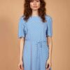 Vestido evasê listrado diagonal azul em viscose AMP