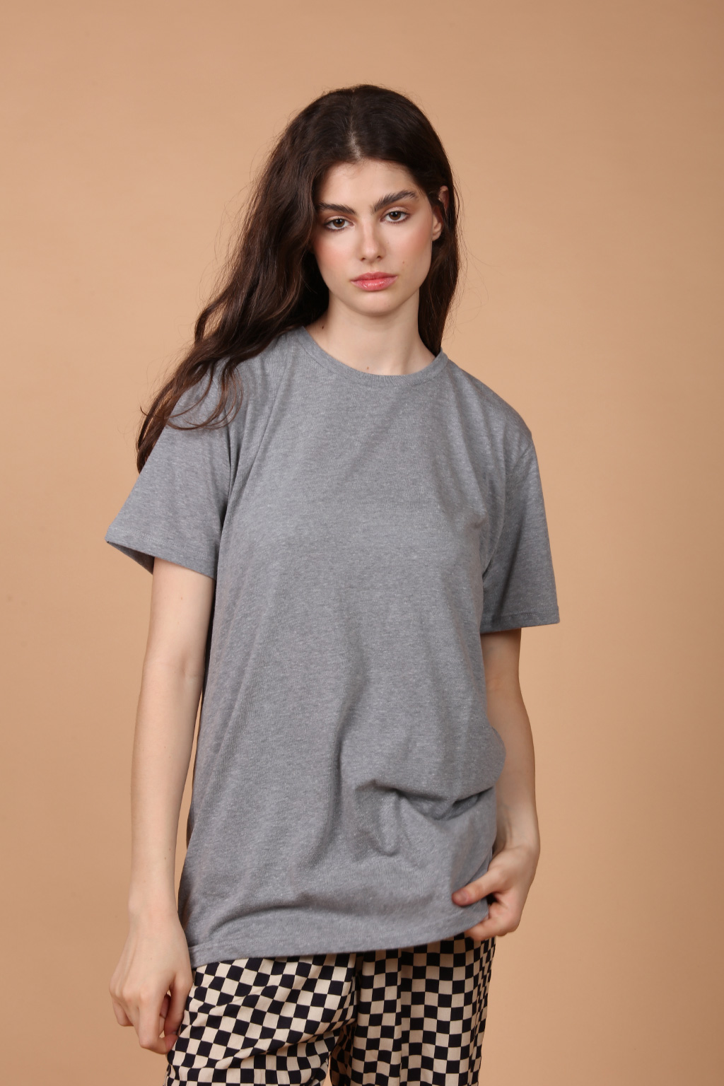 Camiseta básica cinza