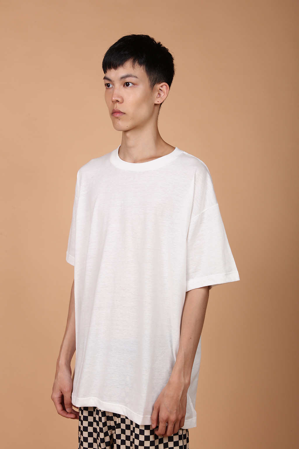 Camiseta básica oversize off-white