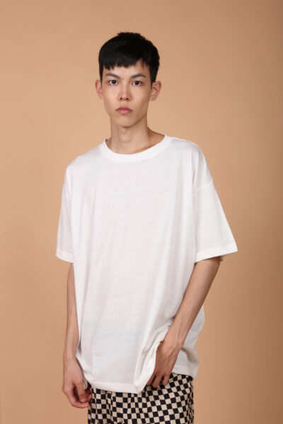 Camiseta básica oversize off-white