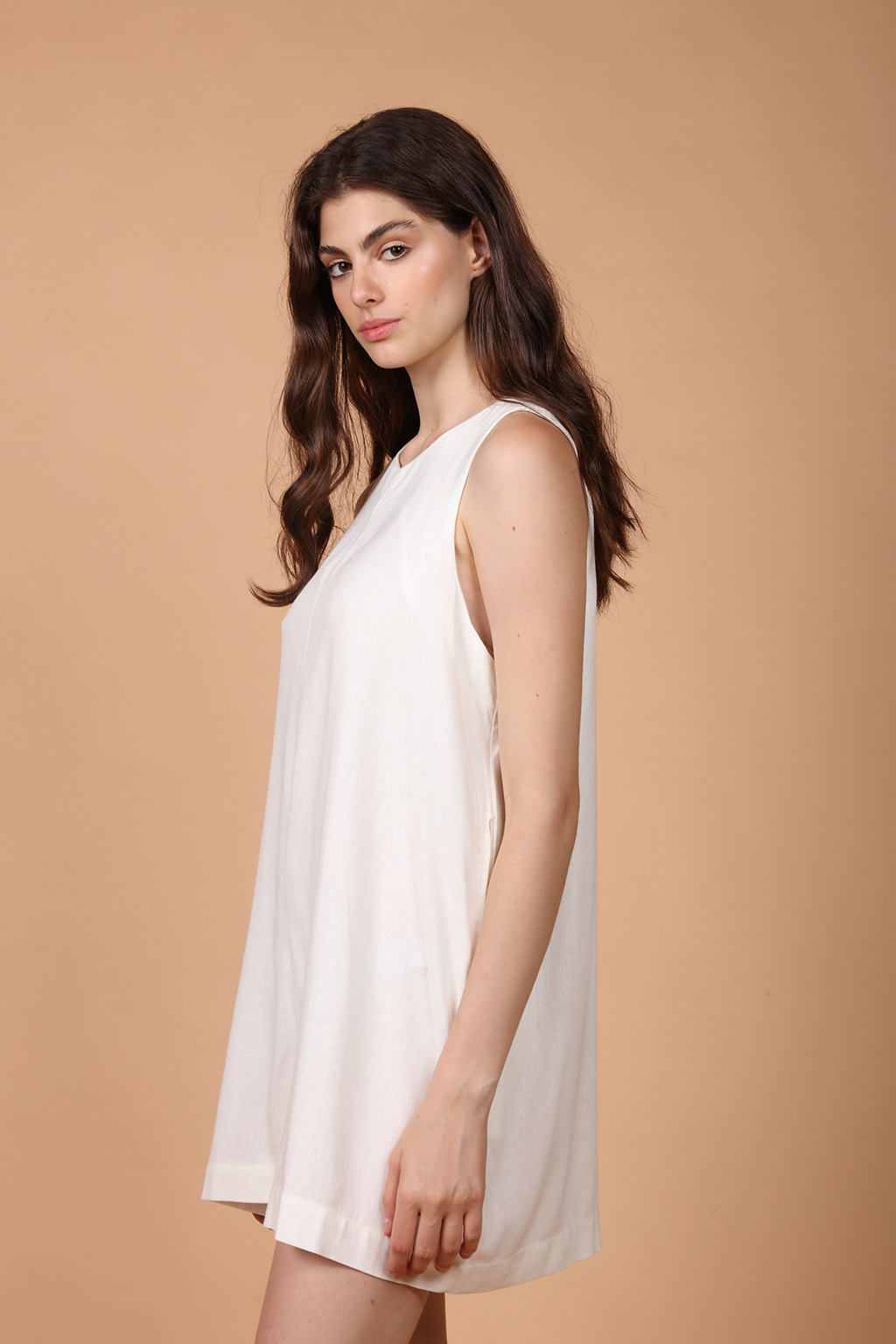 Macaquinho amplo de linho off-white