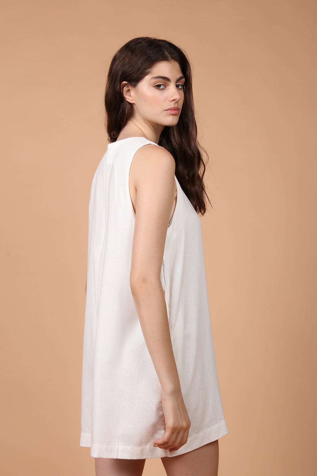 Macaquinho amplo de linho off-white