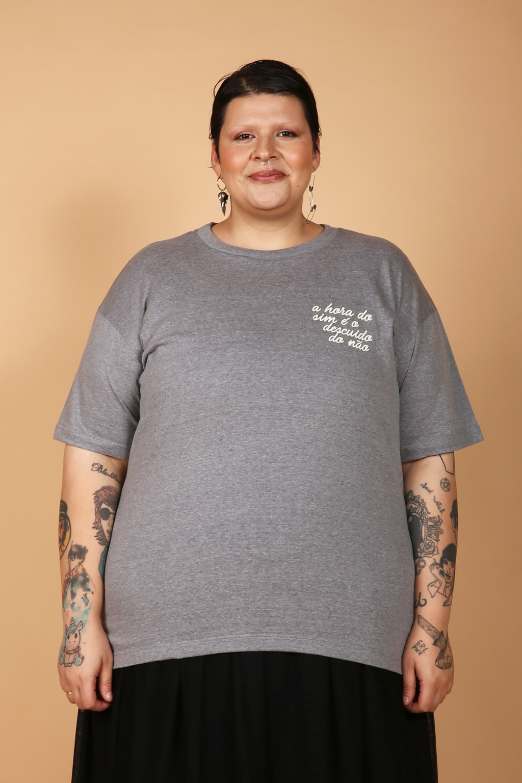 Camiseta oversize cinza estampada A Hora do Sim - AMP Online