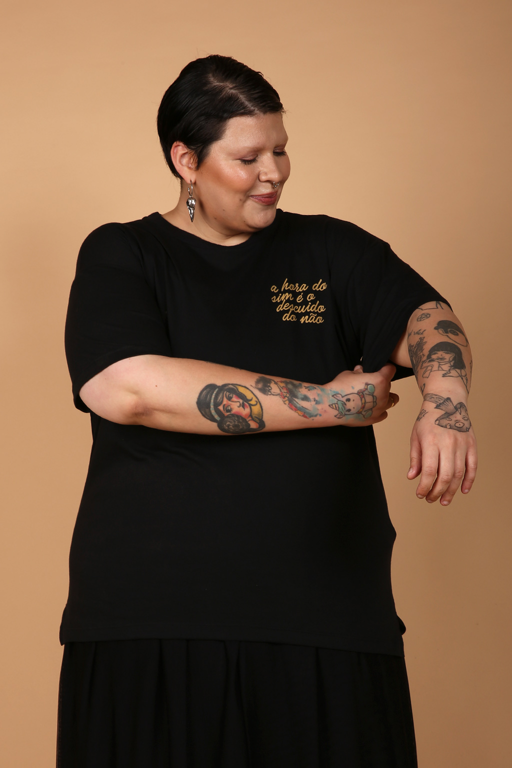 camiseta oversize preta