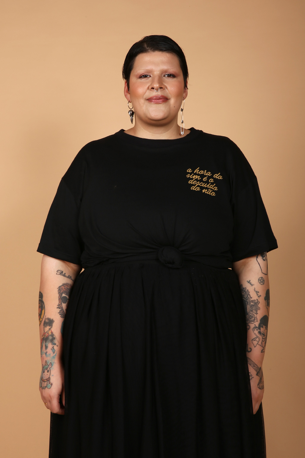 Camiseta oversize preta estampada A Hora do Sim