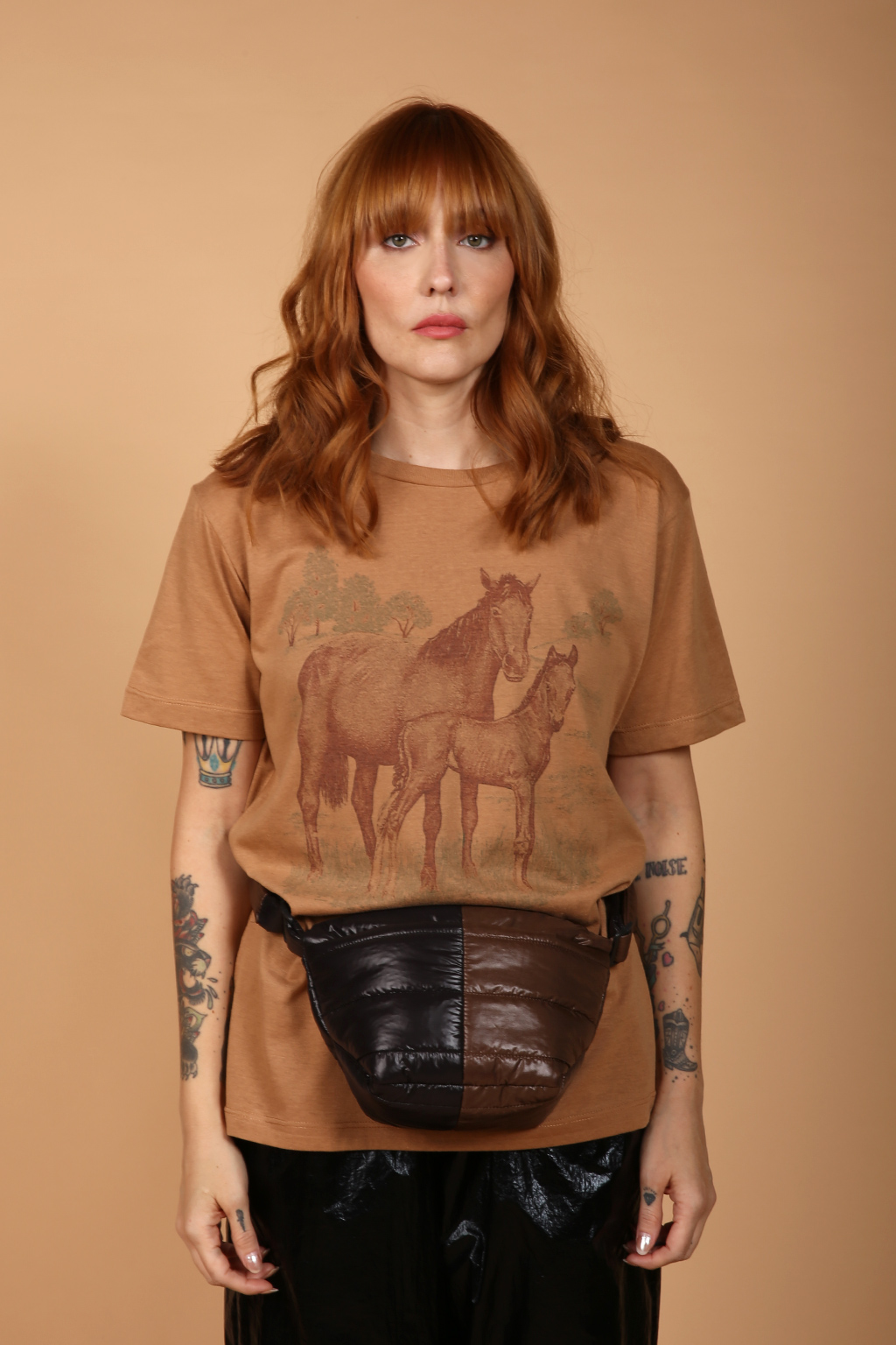 Camiseta bege estampada Cavalos