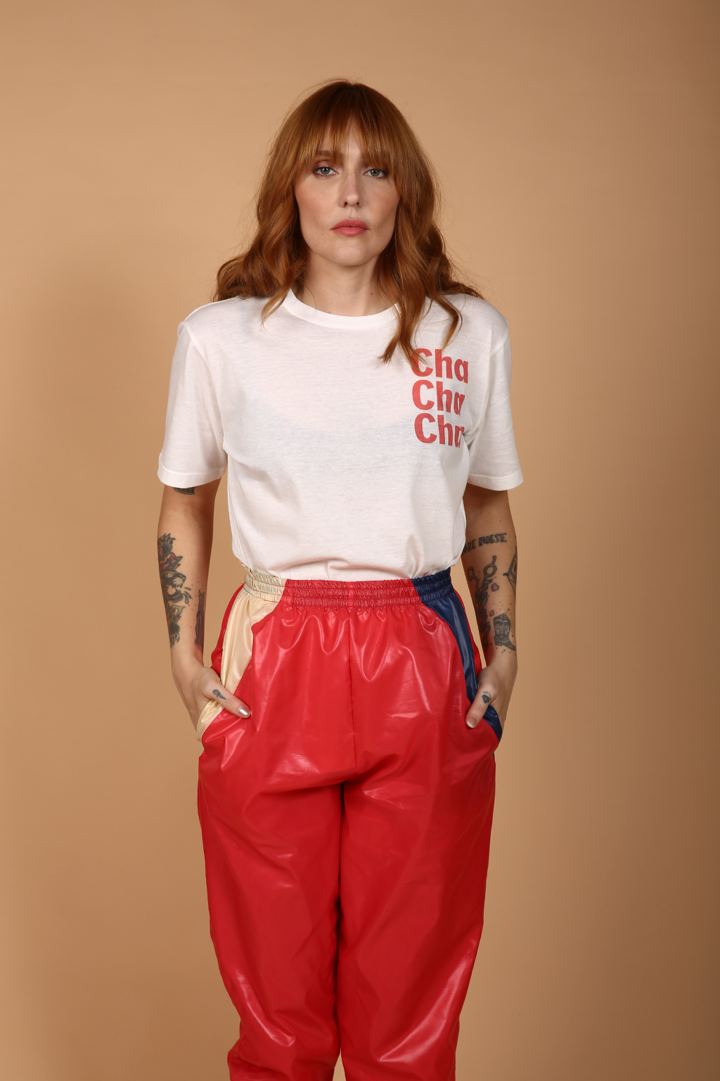 Calça jogger nylon Raios vermelha