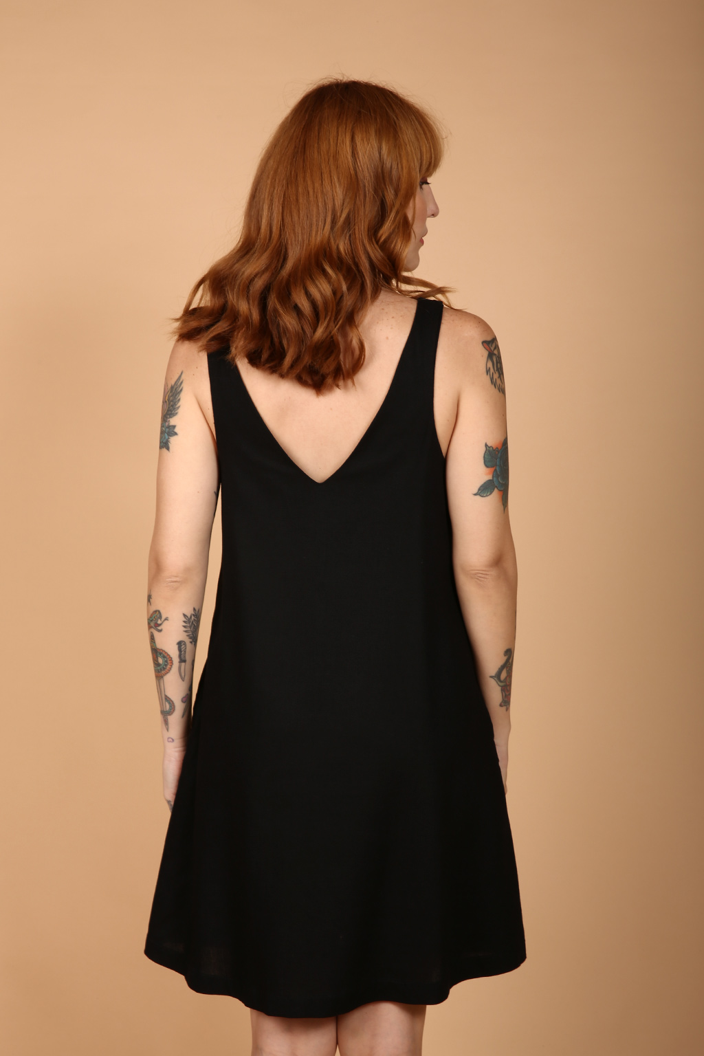 Vestido linho evasê preto 