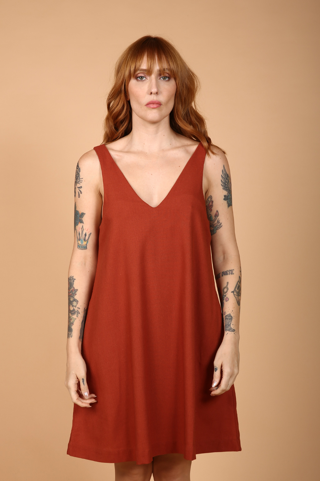 Vestido linho evasê tijolo