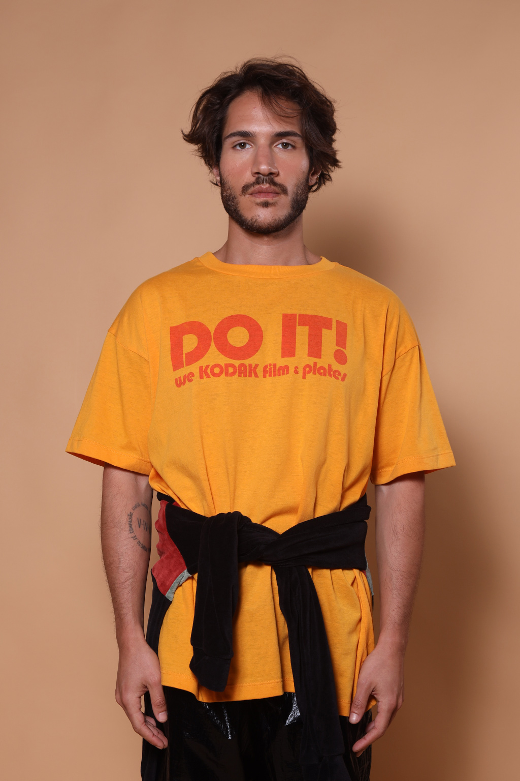 Camiseta oversize amarela estampada Kodak DO IT