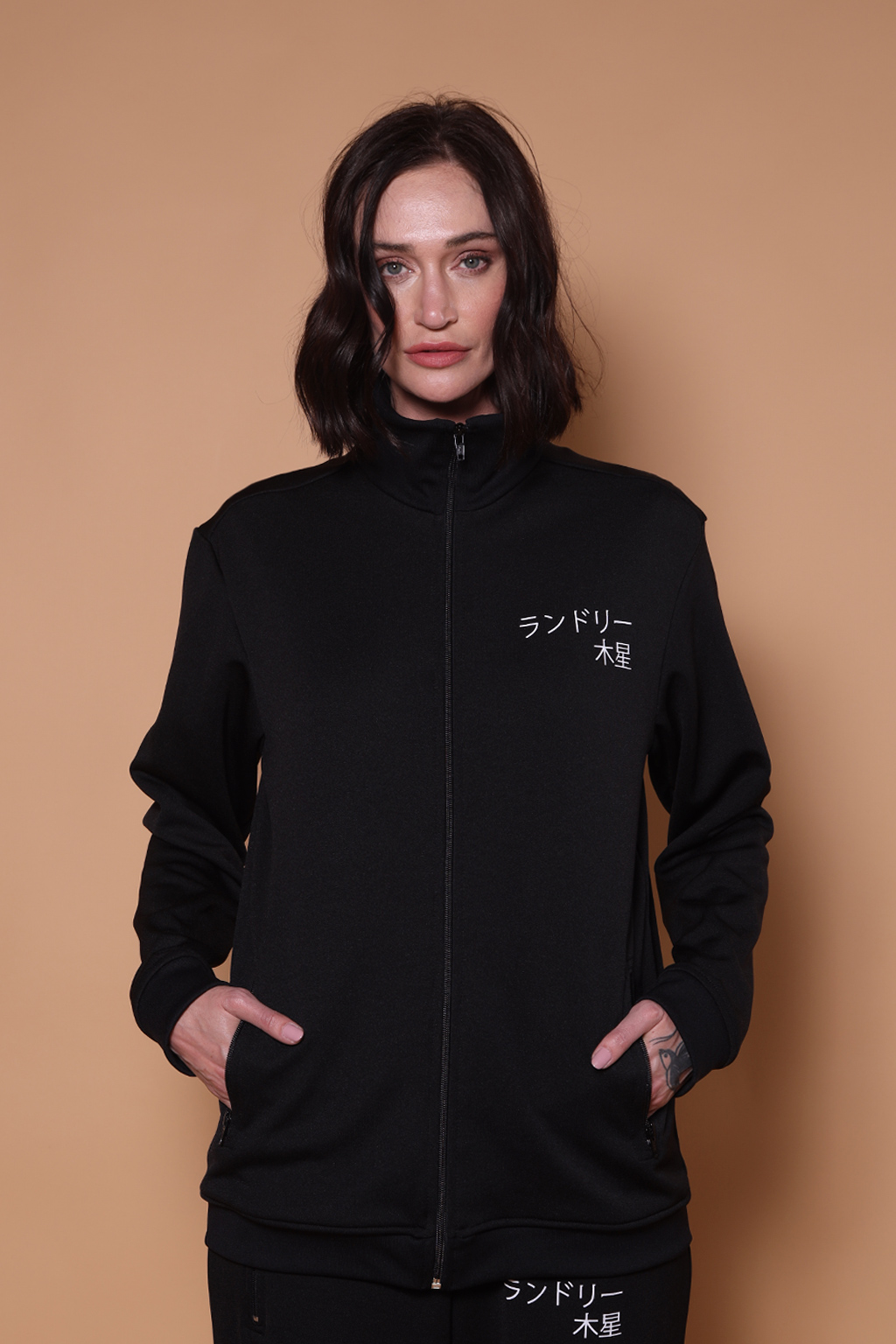 jaqueta helanca preta lavanderia júpiter