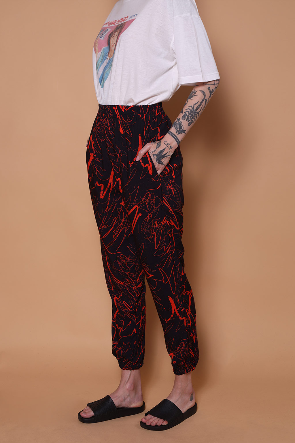 Calça jogger estampada Pincel Marcador