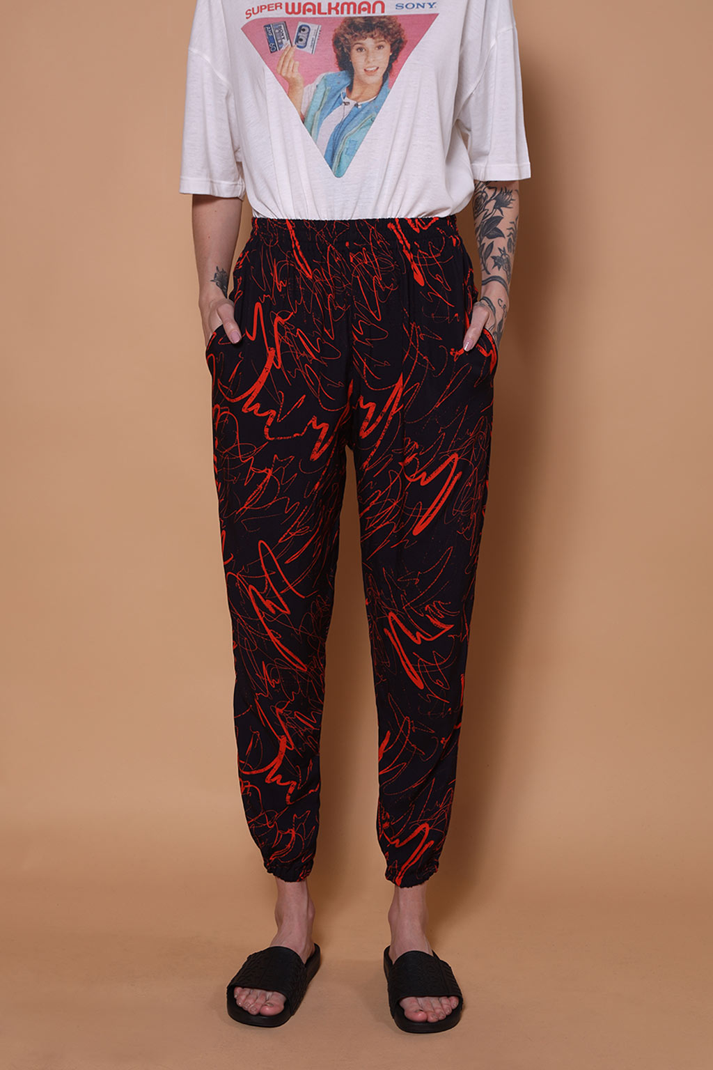 Calça jogger estampada Pincel Marcador