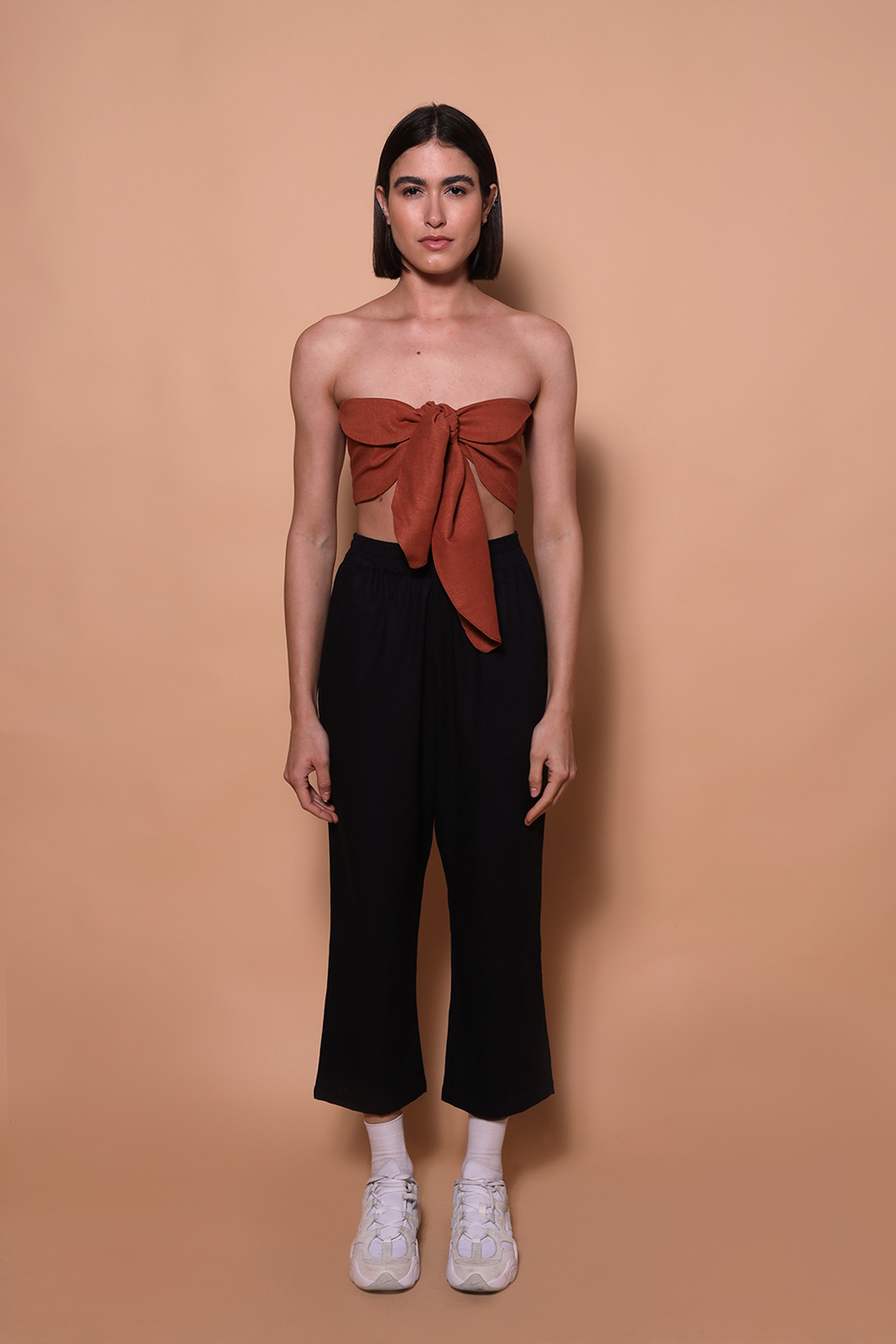 Calça reta linho preto