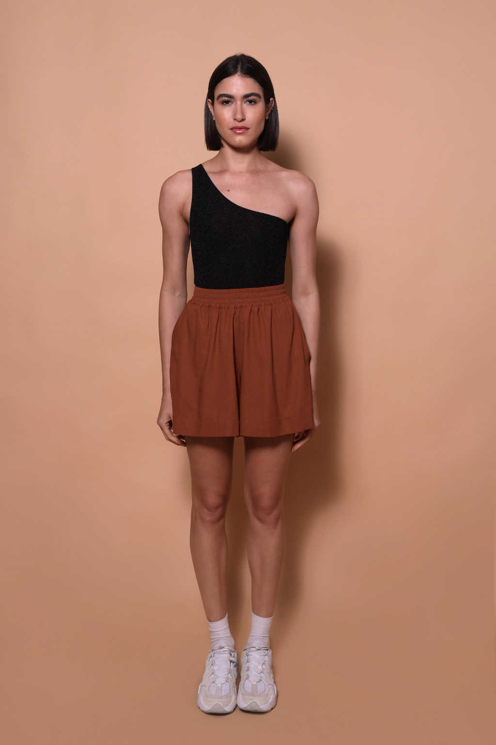 Short evasê linho tijolo