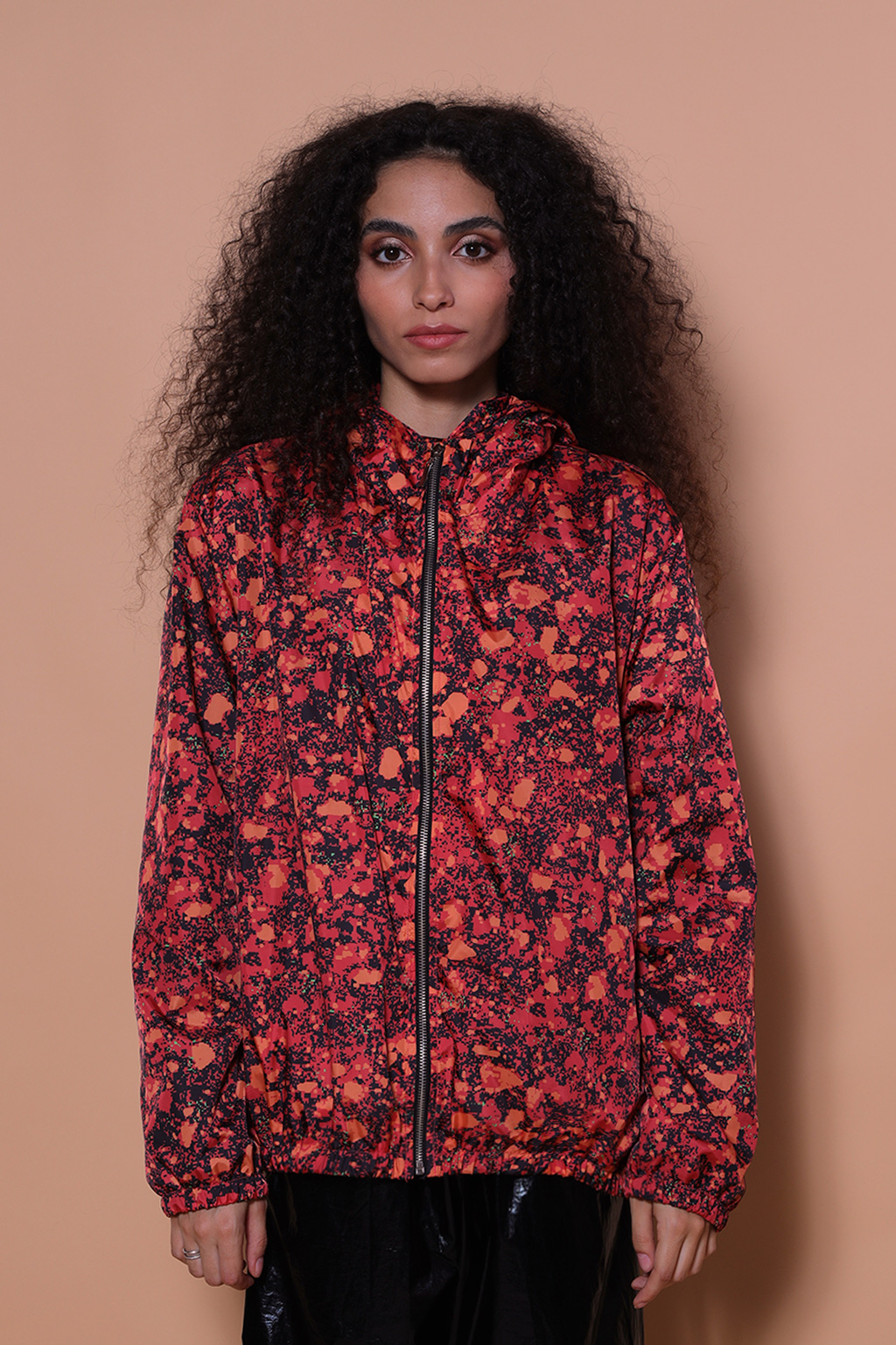 Jaqueta nylon estampada Pedras