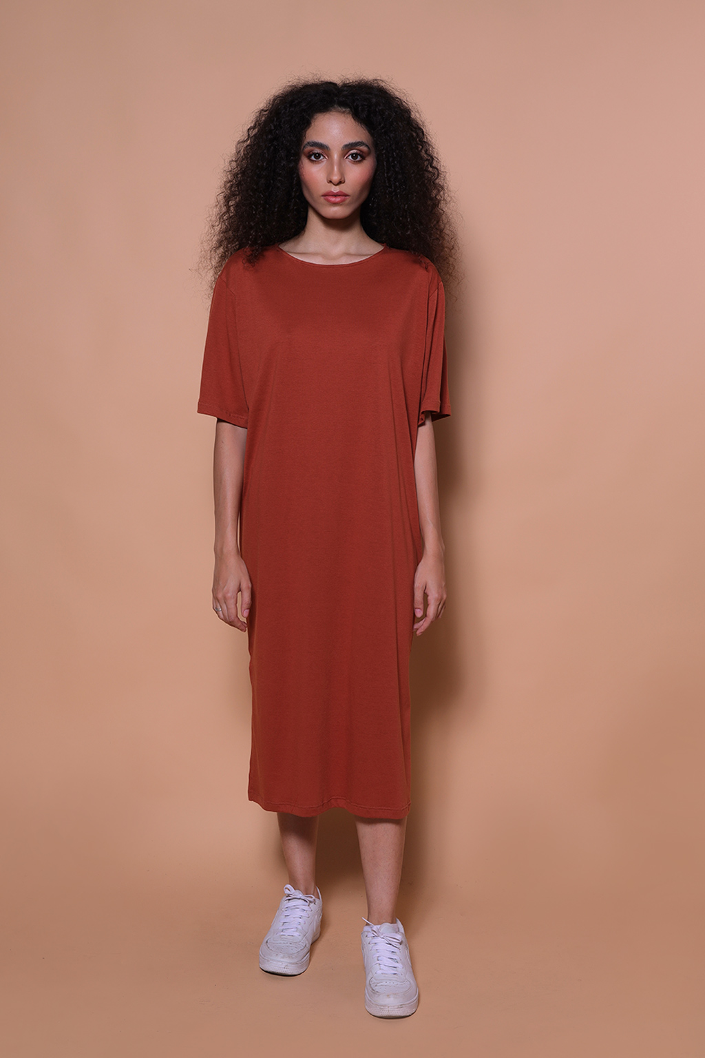 Vestido camiseta tijolo