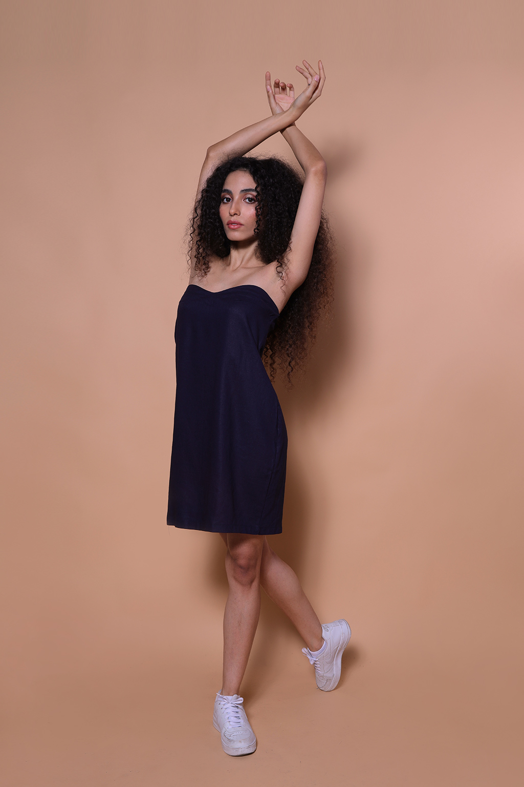 Vestido linho sem alça marinho