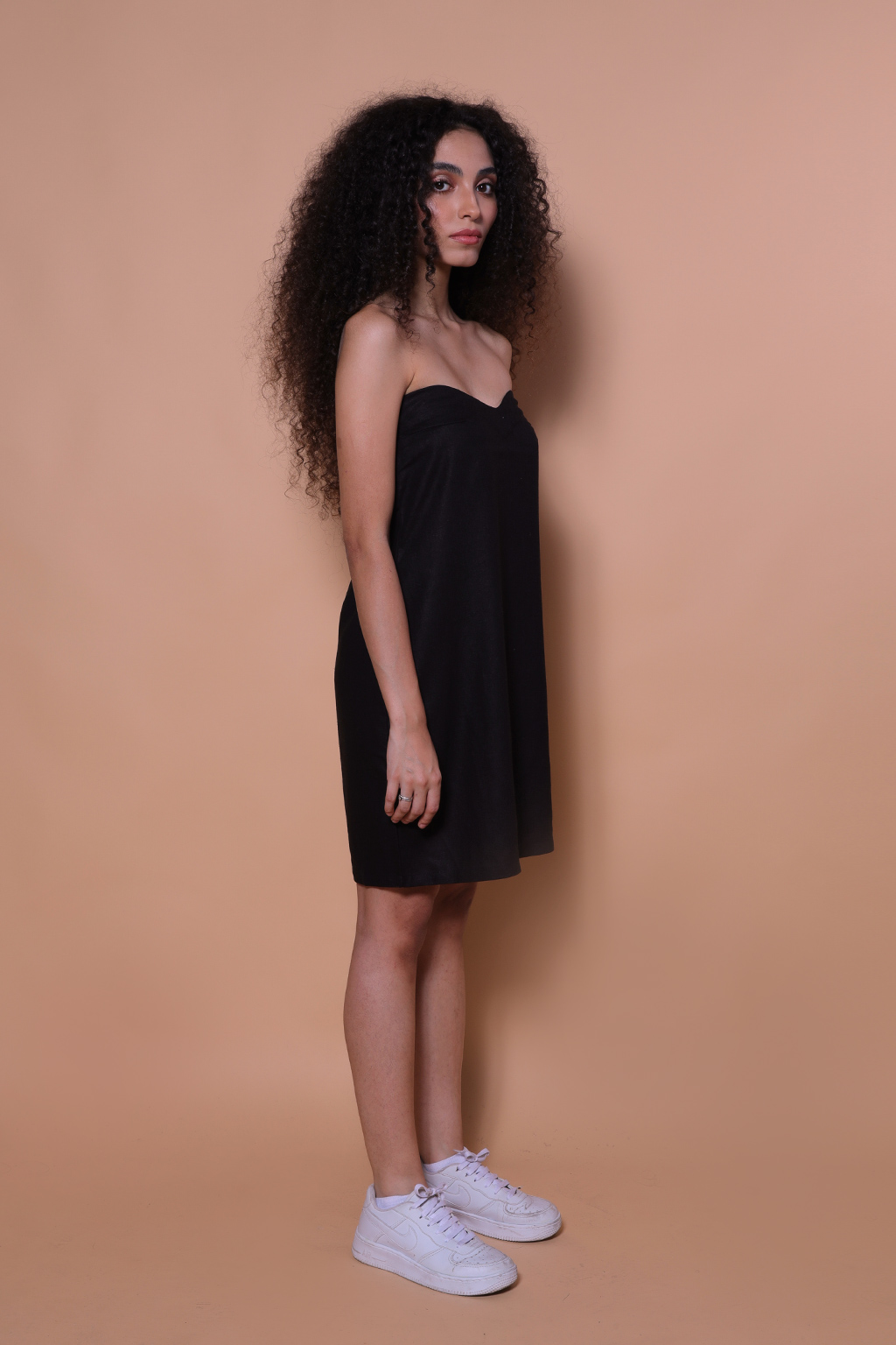 Vestido linho sem alça preto