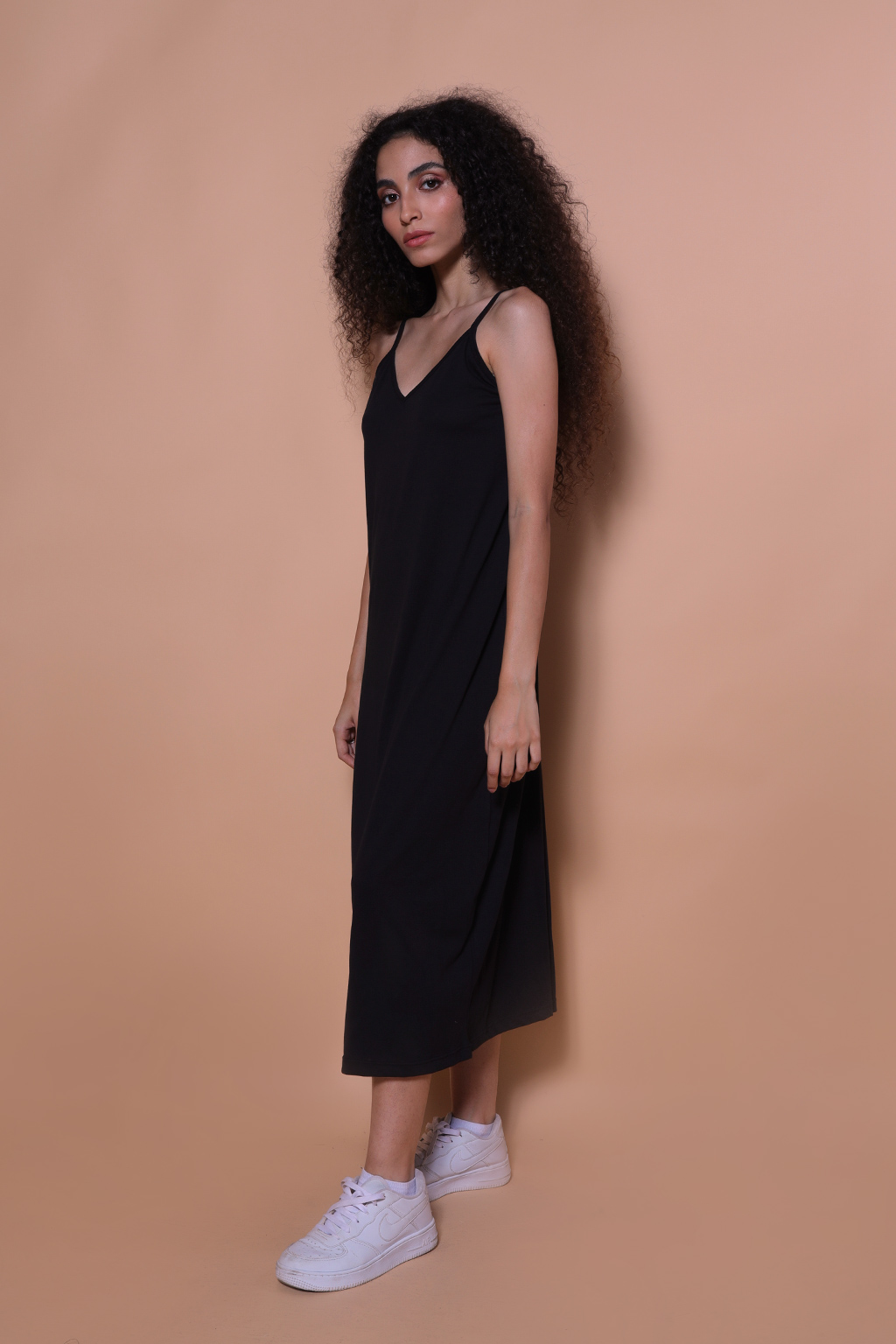 Vestido malha longo de alcinha preto