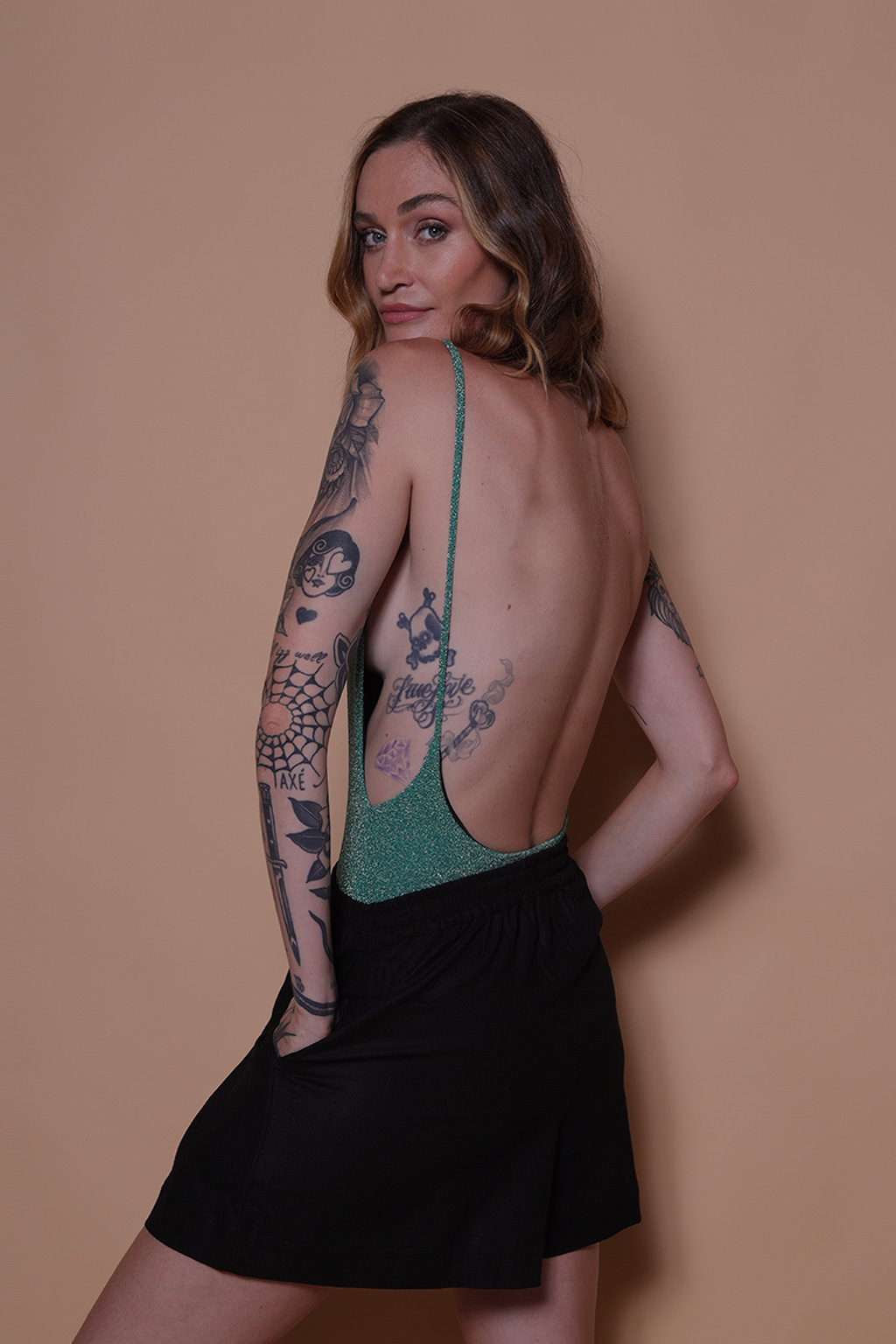 Body alças finas em lurex verde