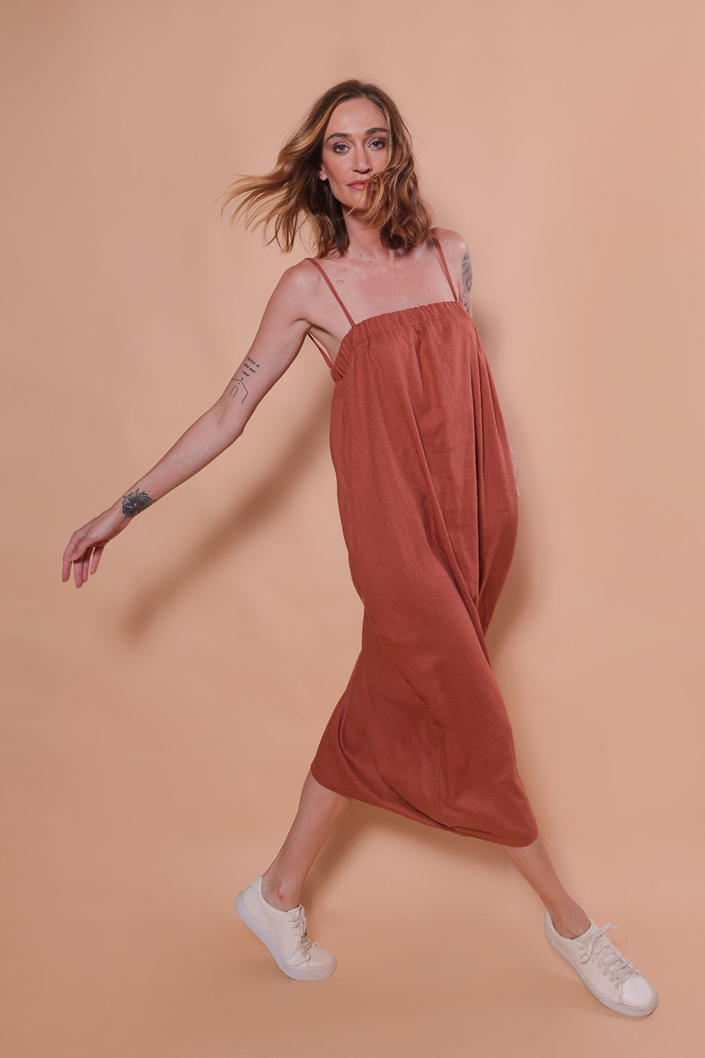 Vestido balonê linho tijolo