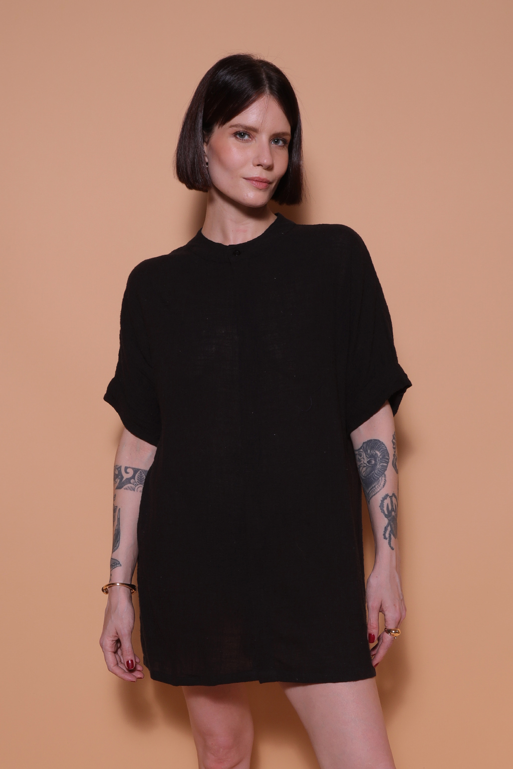 Vestido camisa preto em gaze