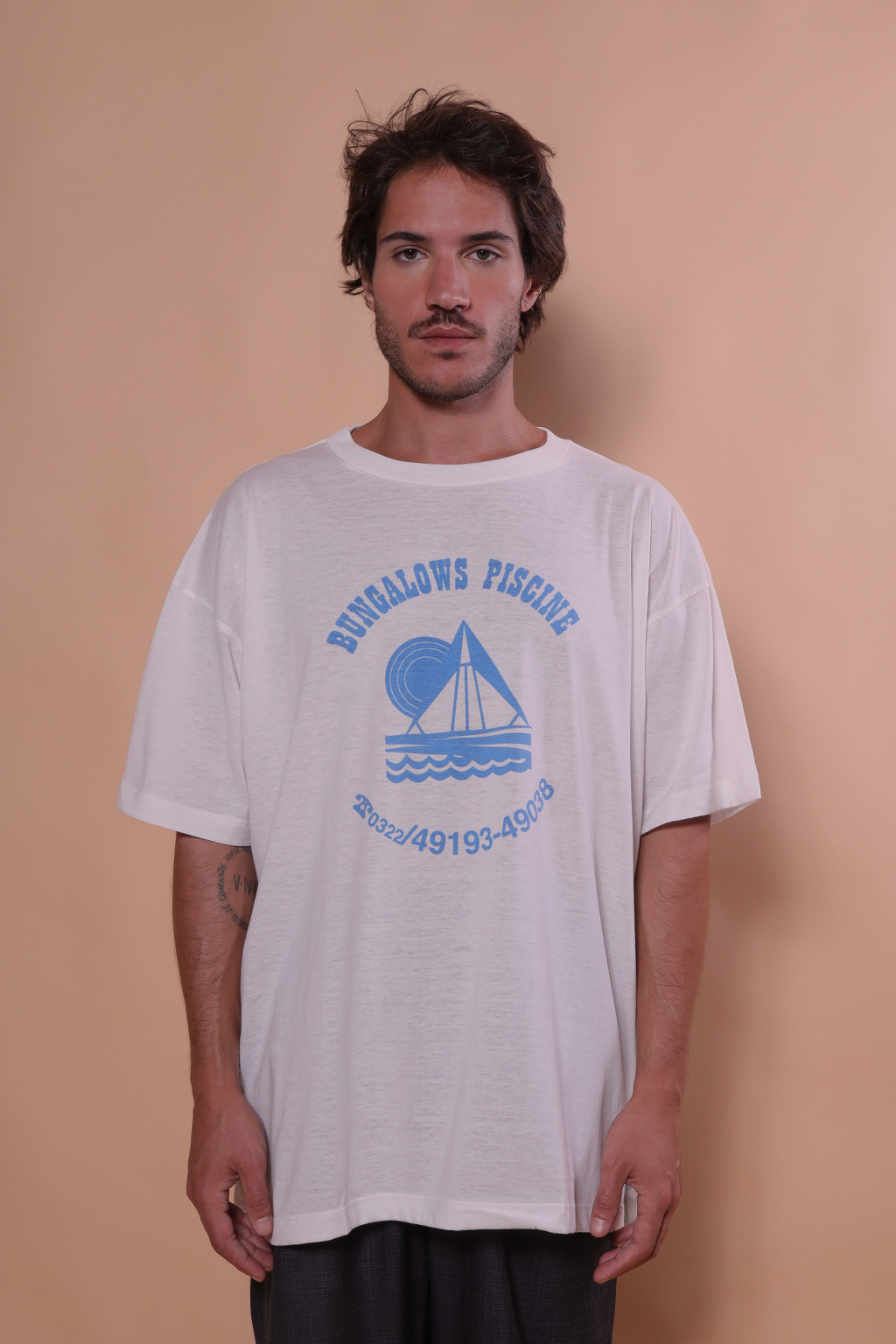 Camiseta oversize estampada Bungalows