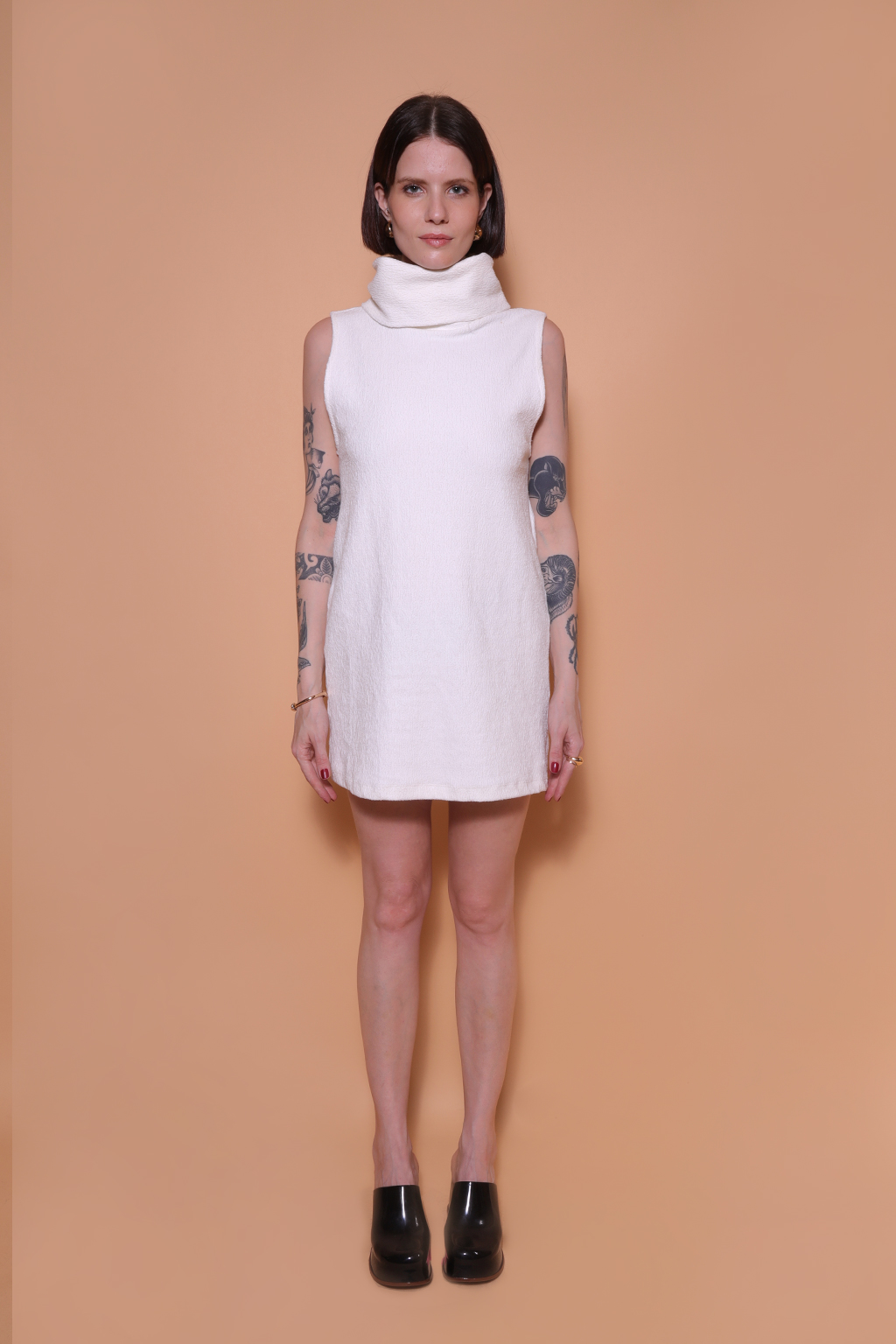 Vestido bouclé gola alta branco