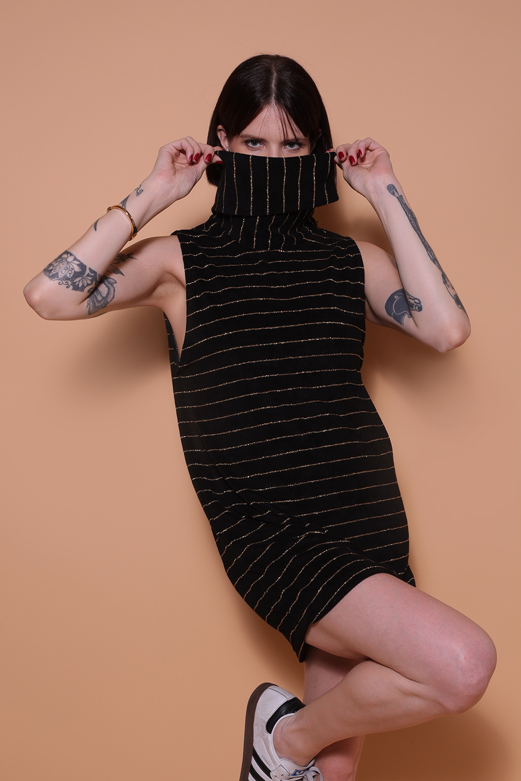 Vestido gola alta atoalhado listrado