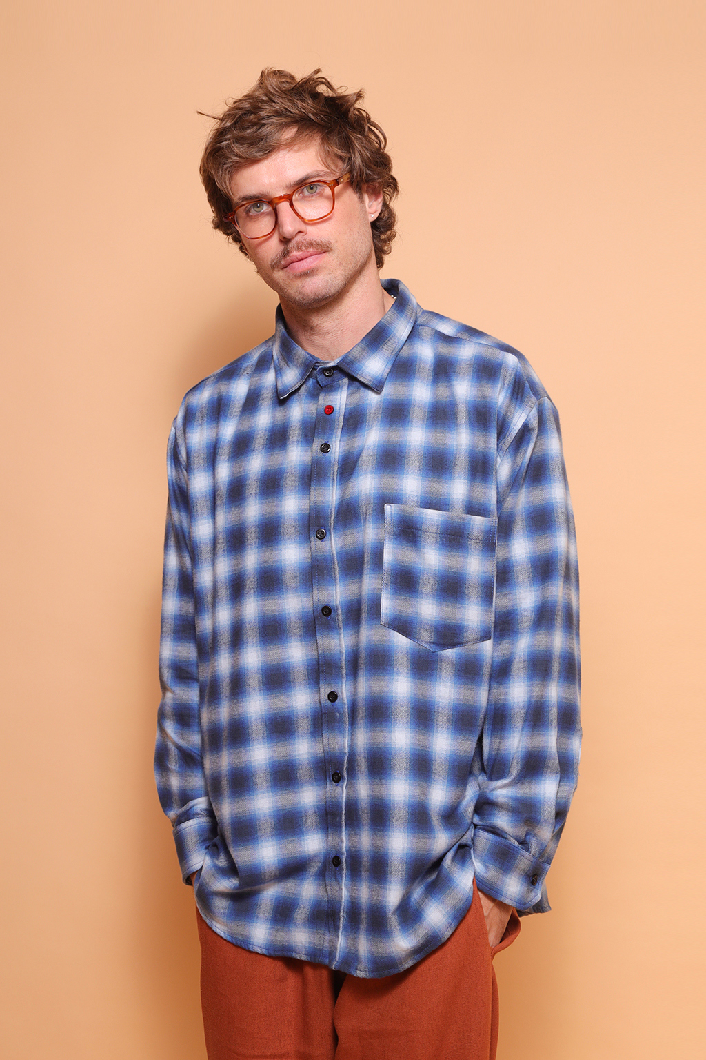 Camisa manga longa flanela xadrez azul AMP A Mulher Do Padre