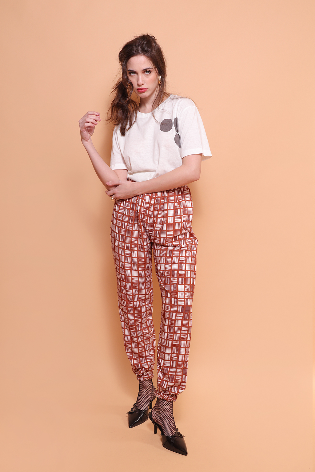 Camiseta estampada Bolas Pretas