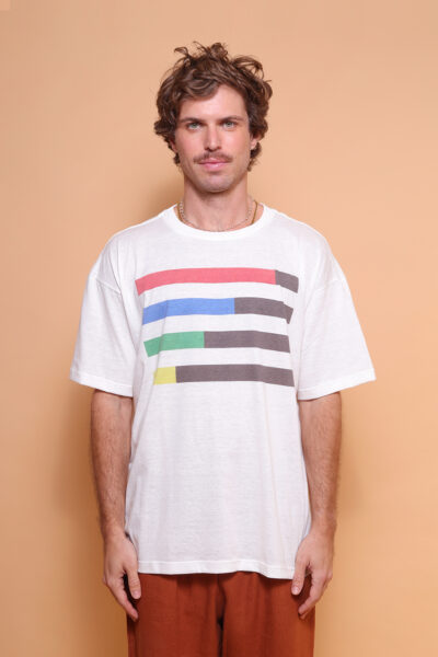 Camiseta oversize estampada Setas Coloridas