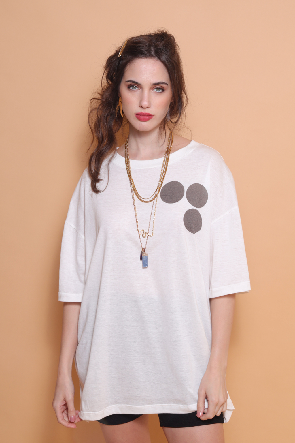 Camiseta oversize estampada Bolas Pretas