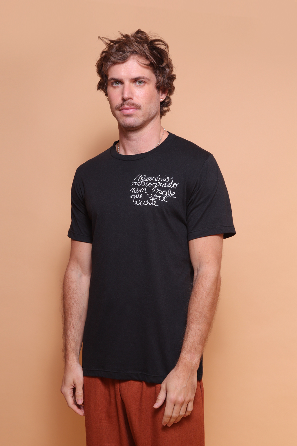 Camiseta preta estampada Mercúrio Retrógrado