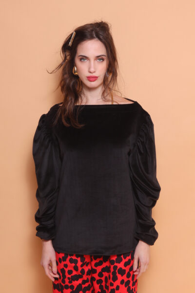 Blusa veludo manga bufante preta