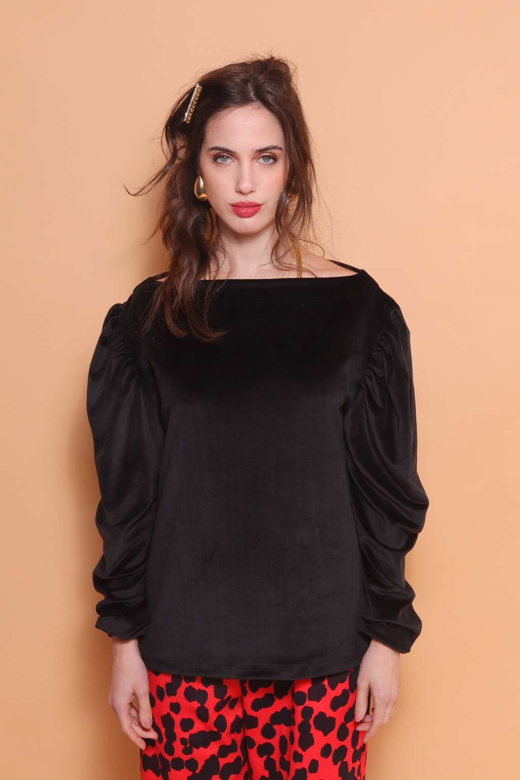 Blusa veludo manga bufante preta