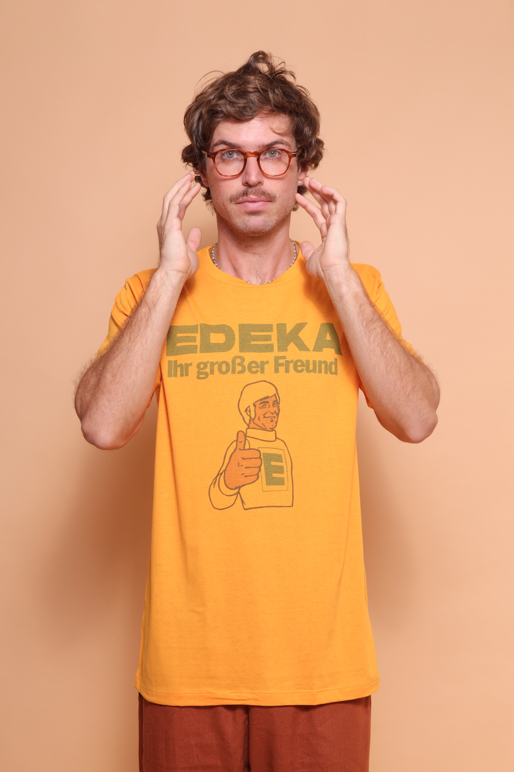 Camiseta amarela estampada Edeka