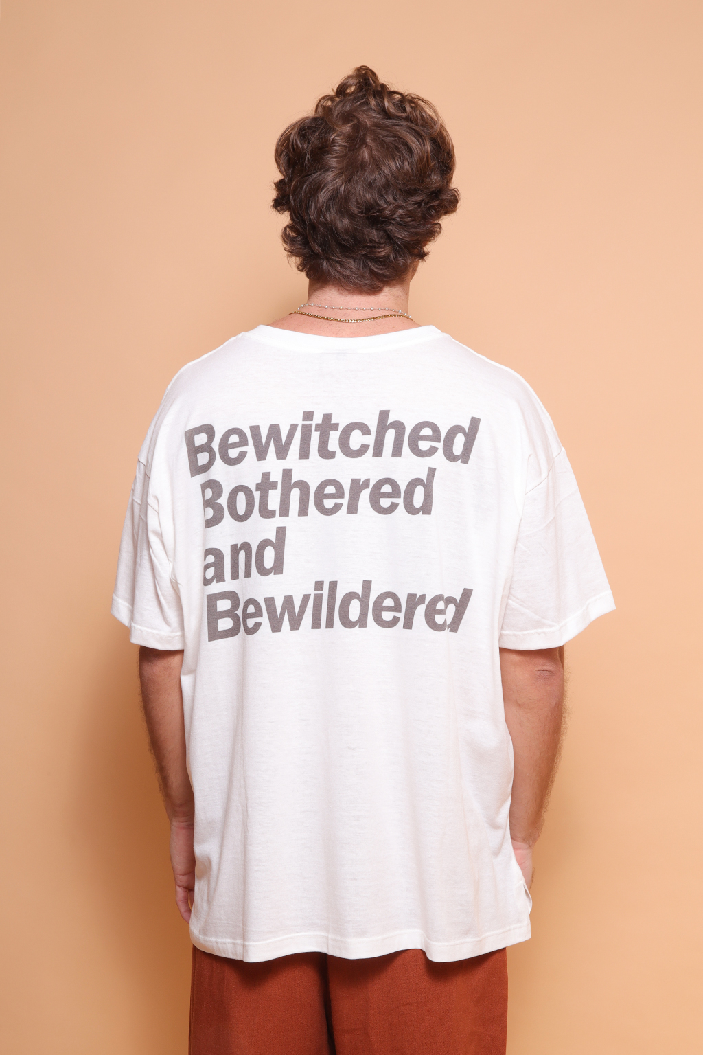 Camiseta oversize estampada Bewitched