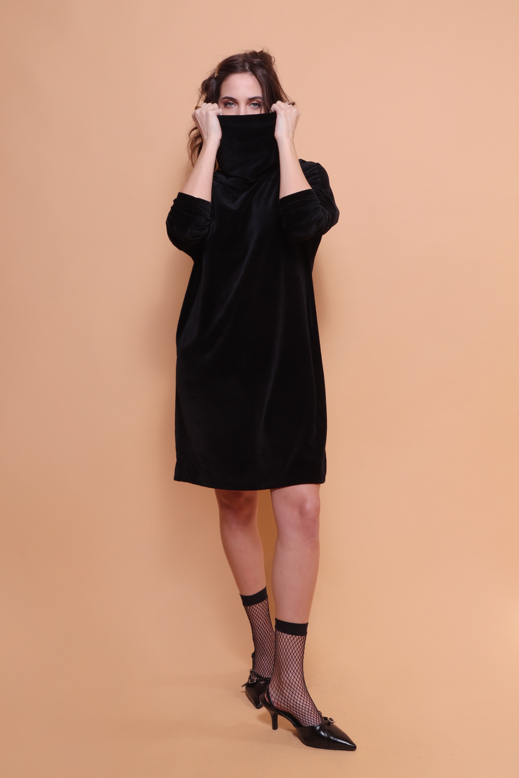 Vestido plush gola alta preto AMP A Mulher Do Padre Loja On-line