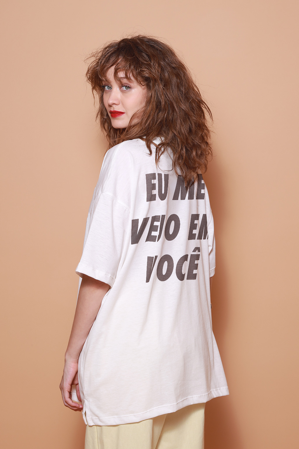 Camiseta oversize estampada Eu me vejo em você