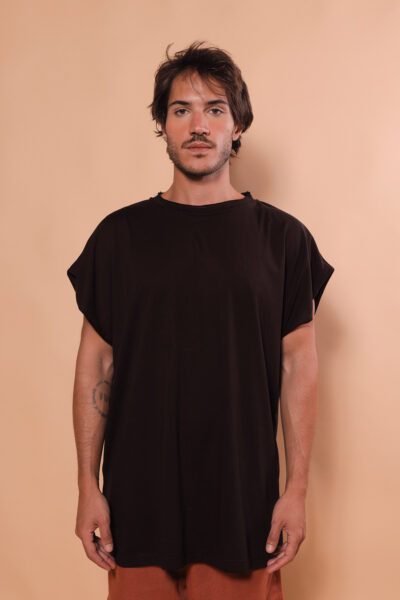 Regata masculina marrom