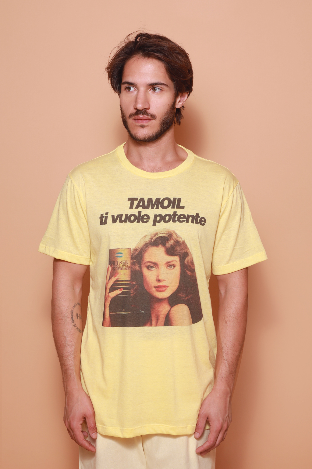 Camiseta amarela estampada Tamoil
