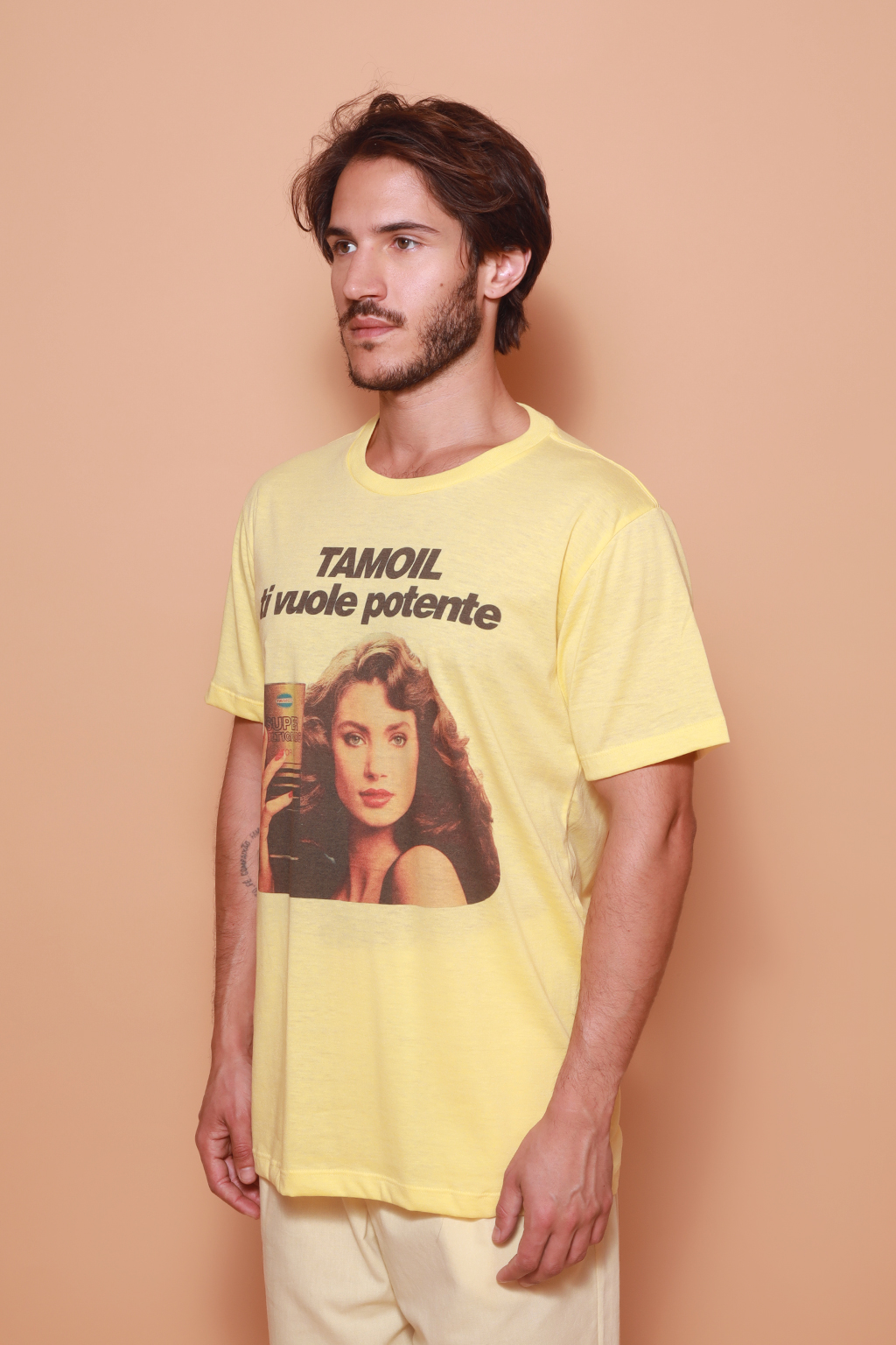 Camiseta amarela estampada Tamoil