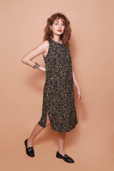 Vestido regata longo estampado Caderno