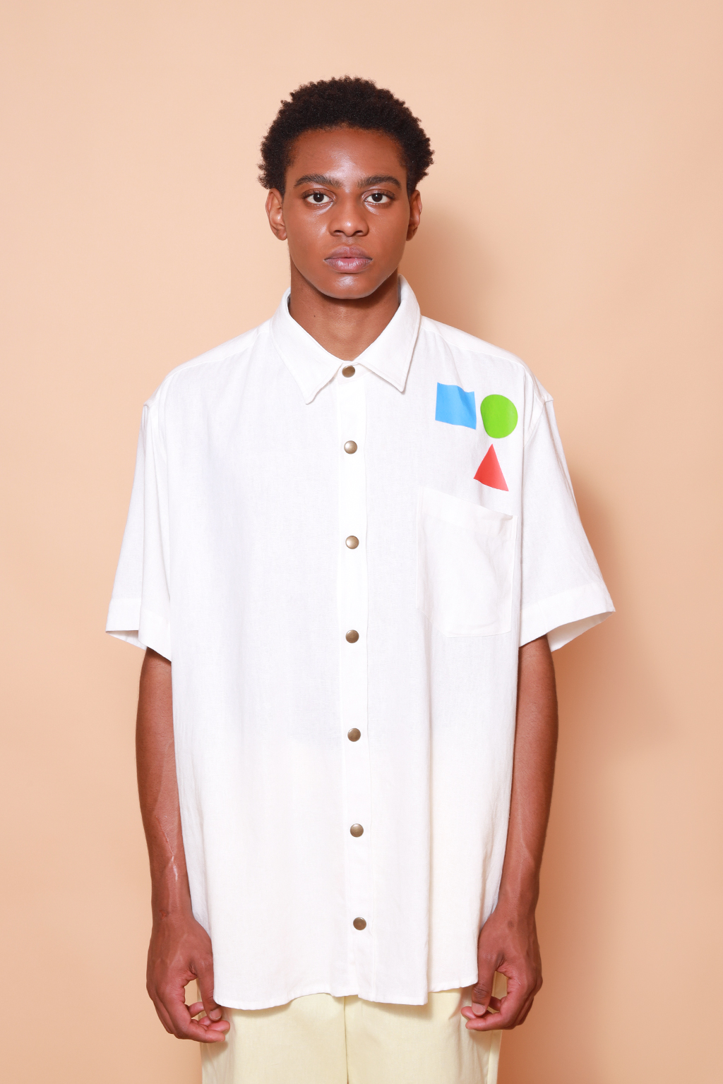 Camisa ampla linho off-white Geometria DTF
