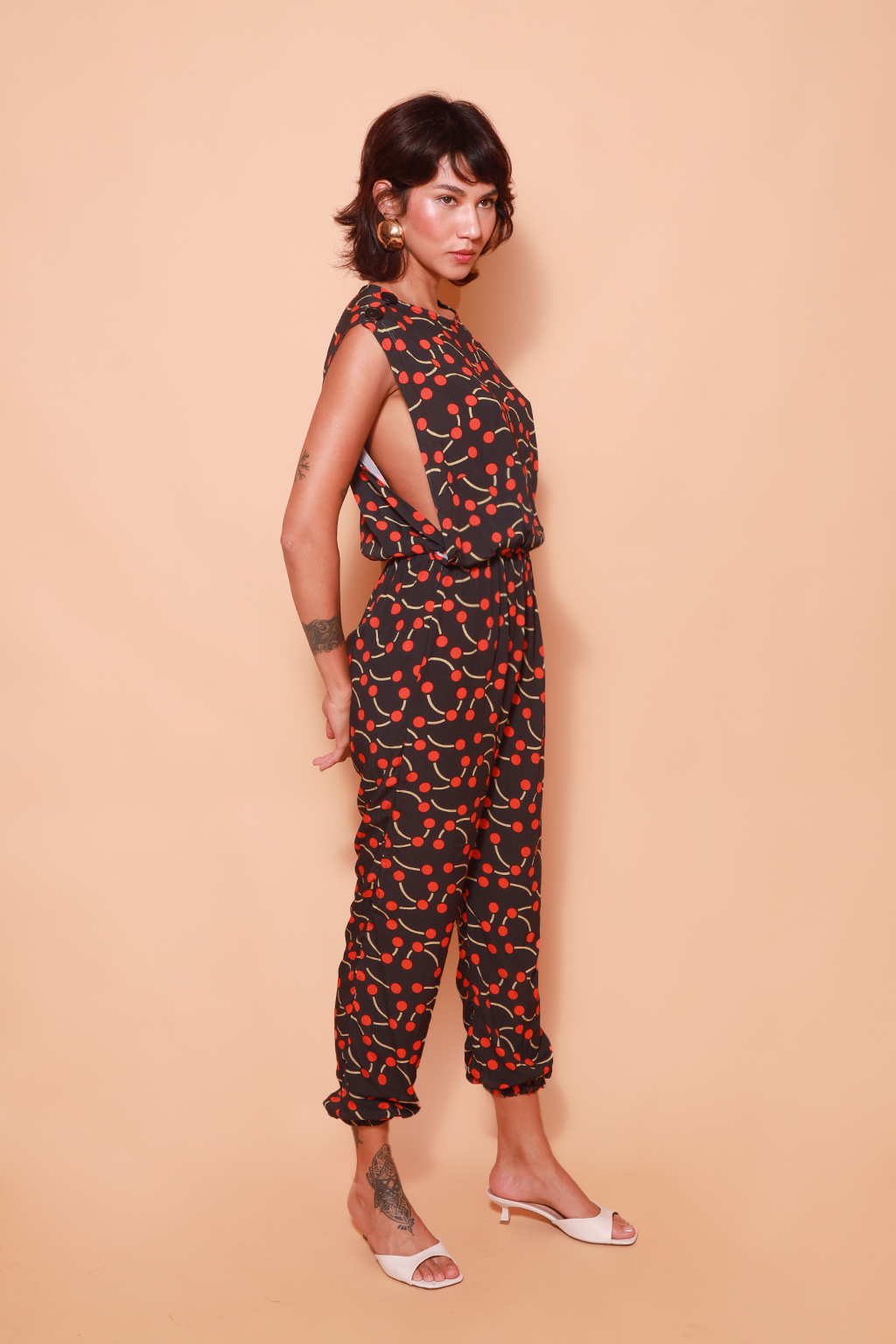 Macacão cavado estampado Avestruz