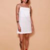 Vestido decote quadrado off-white em linho